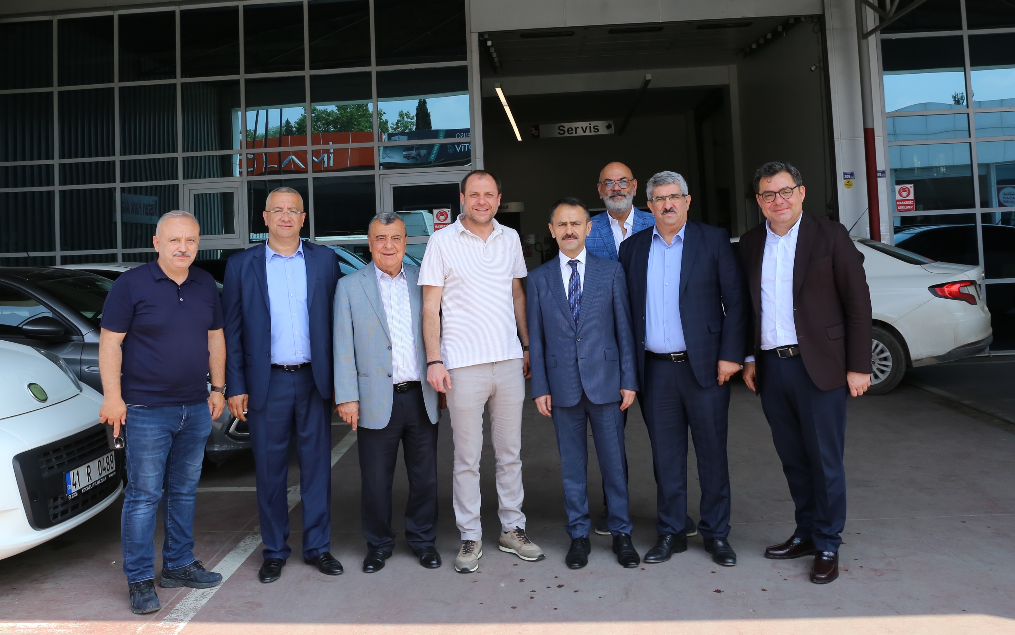 Zi̇yaretler (10)