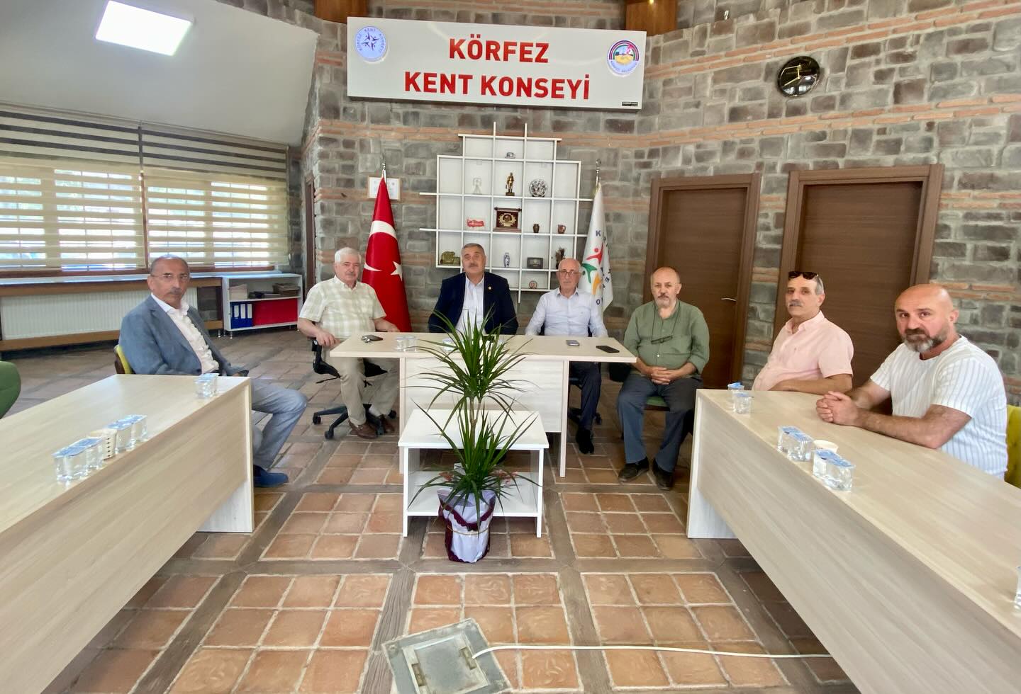 Zi̇yaretler (16)