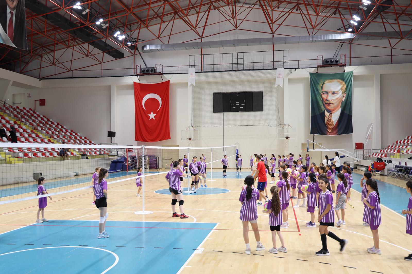 Başkan Büyükgöz'den Yaz Spor Okulları'na Ziyaret (4)