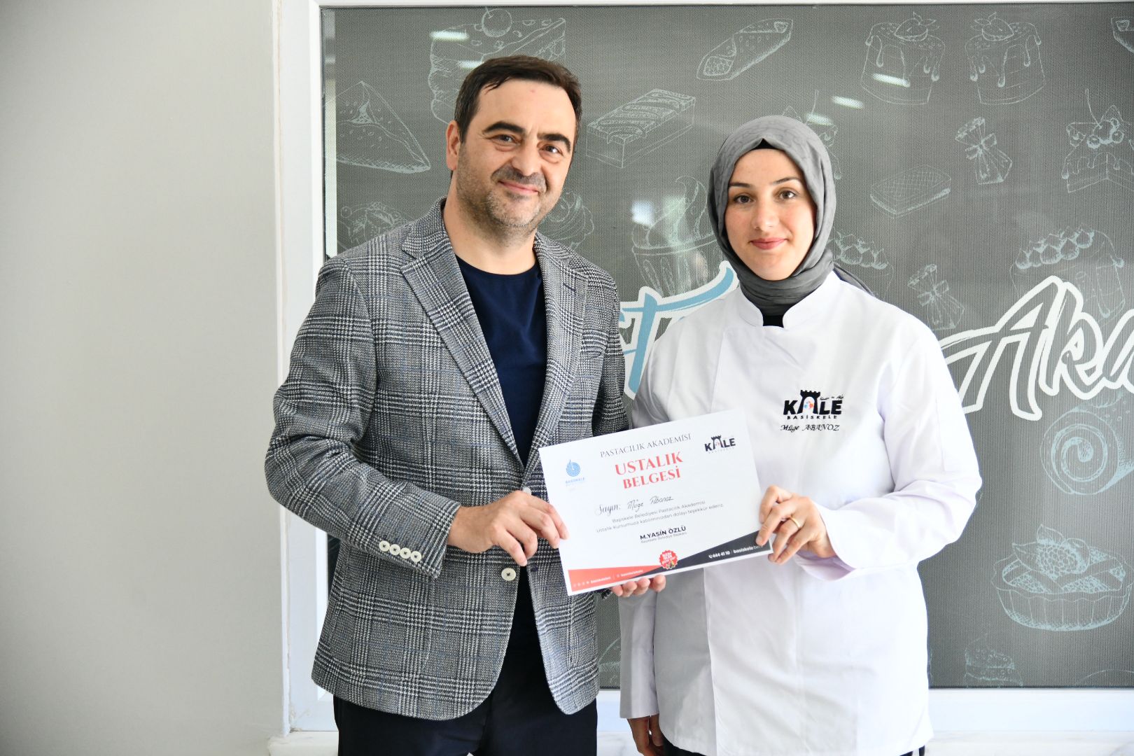 Başkan Özlü Pastacilik Mezuniyet1