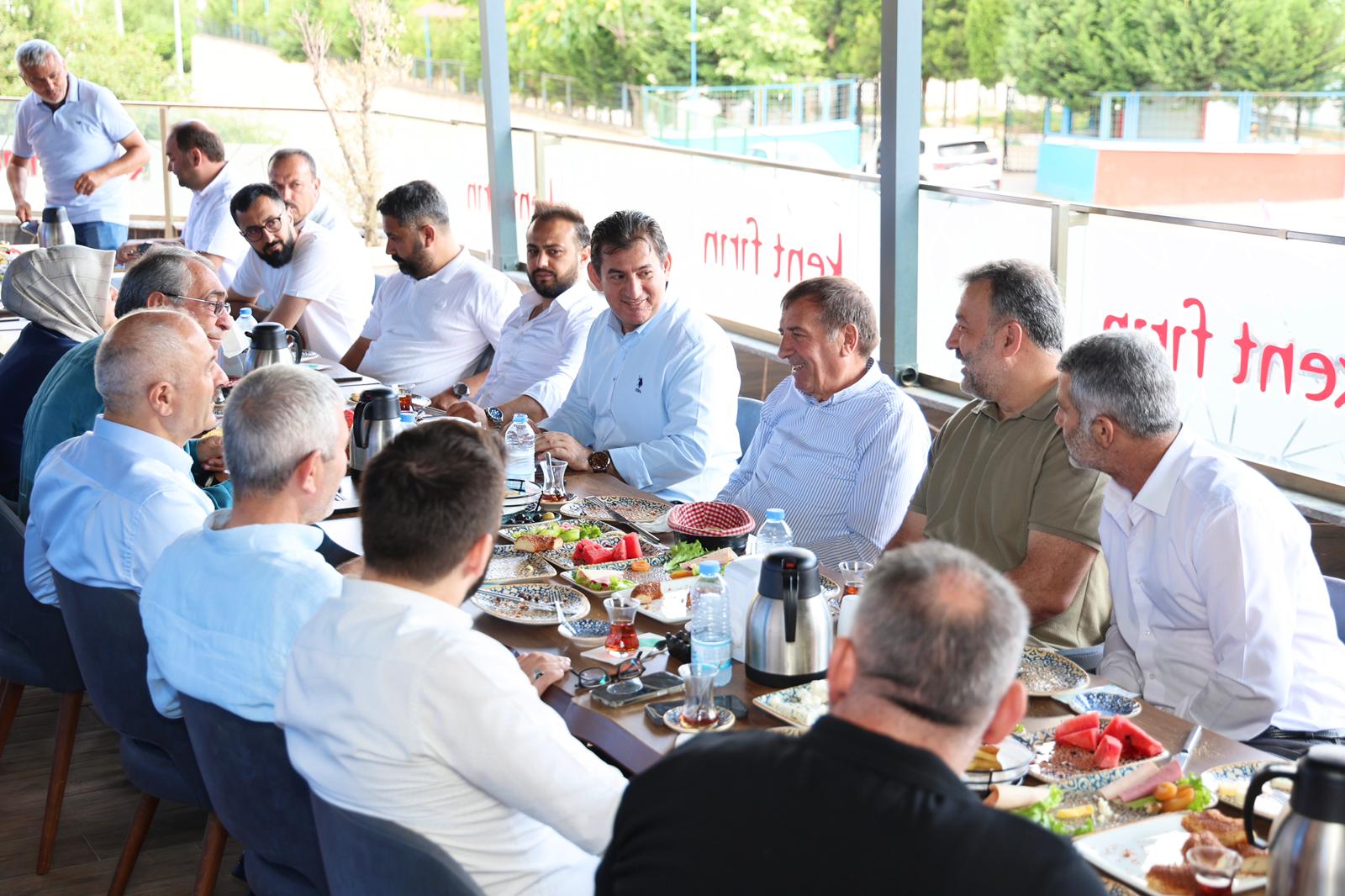 Büyükgöz Esnafla Buluştu (2)