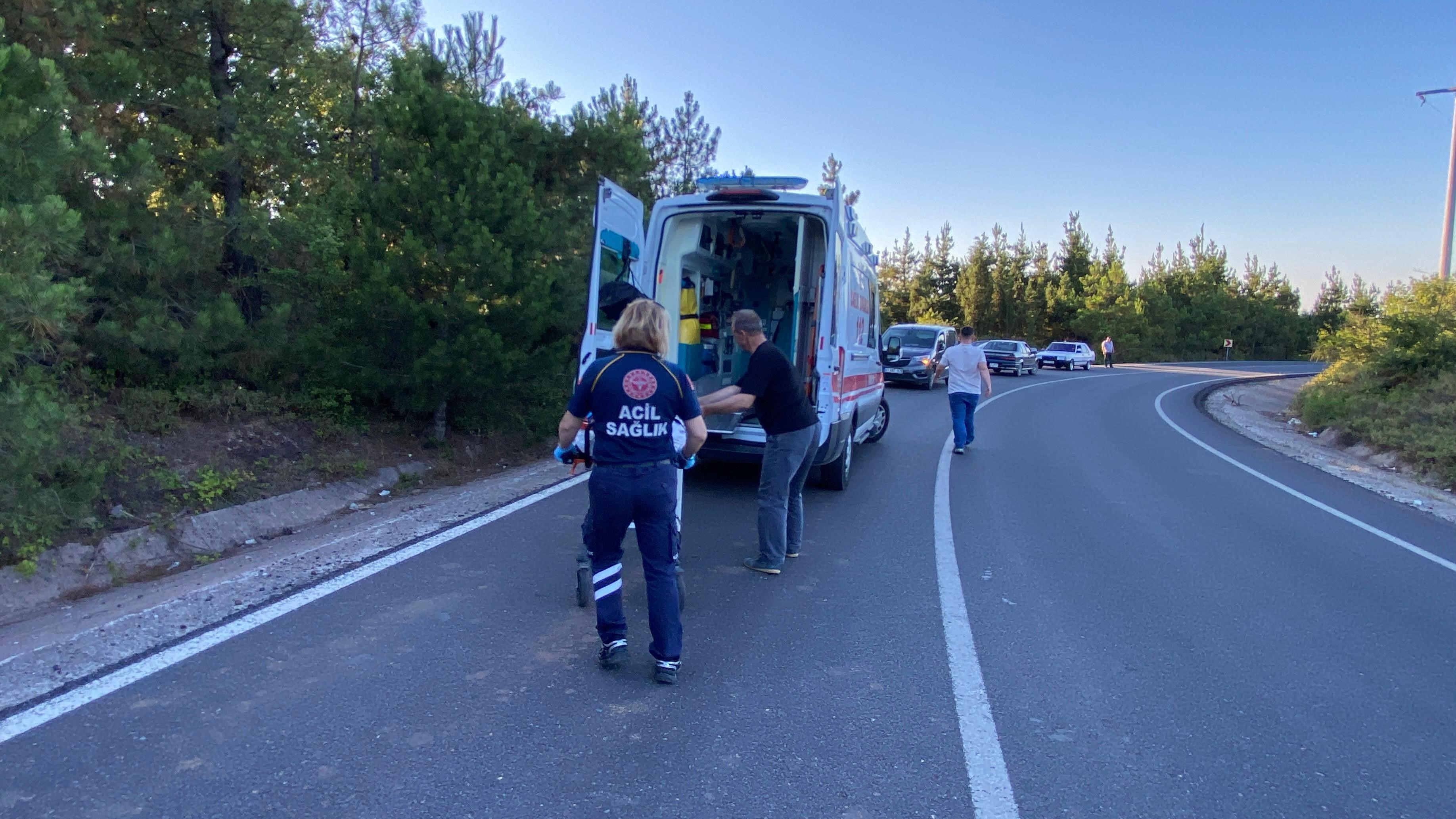 Derince’de İki Otomobil Çarpıştı 1 Yaralı (4)
