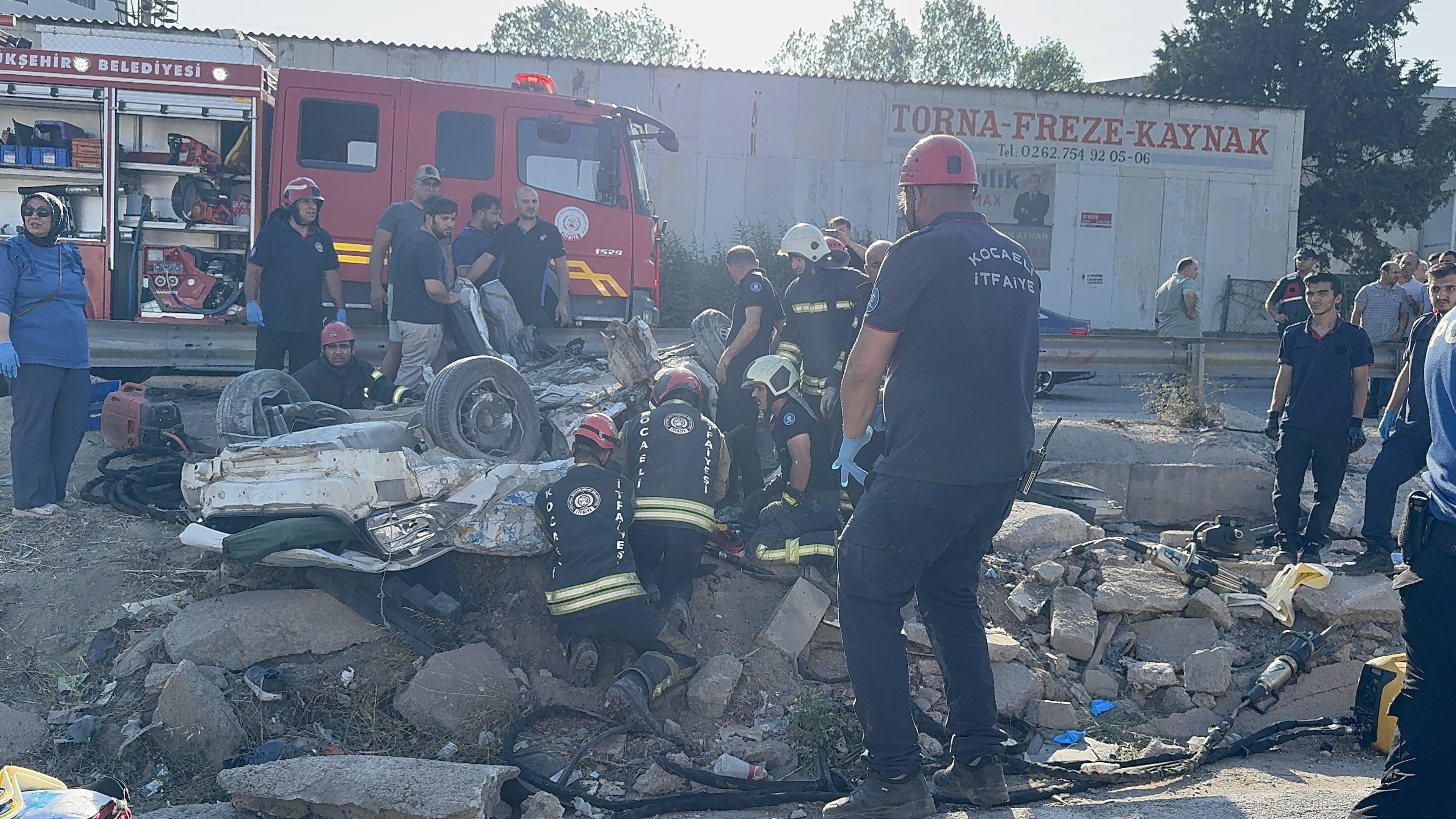 Dilovası’ndaki Feci Kazada Ölen 5 Kişinin Kimliği Açıklandı