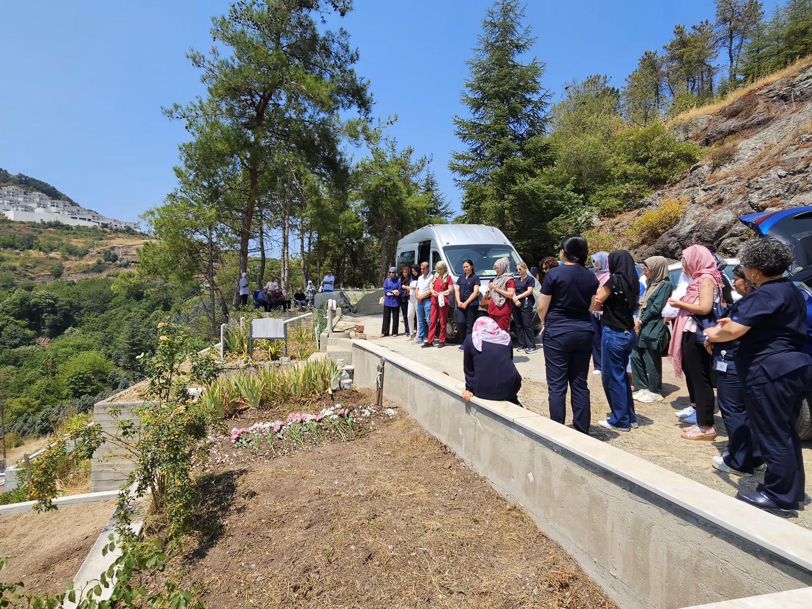Doç. Dr. Emel Azak, Vefatının Yıldönümünde Dualarla Anıldı (2)
