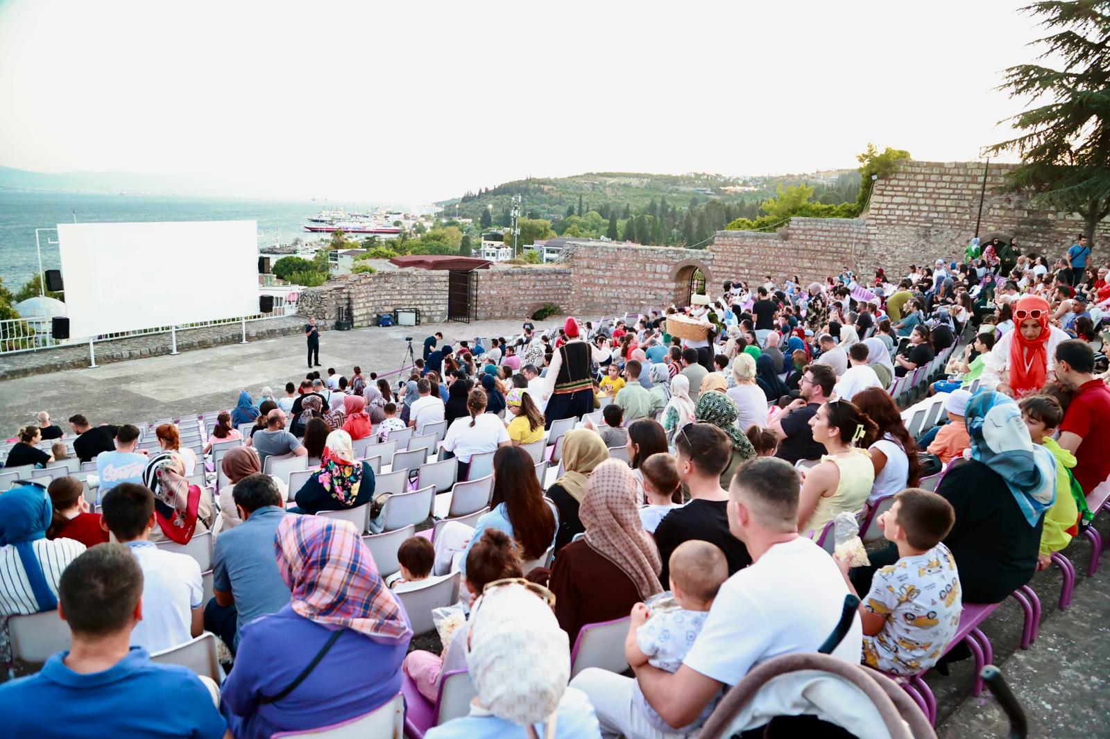 Eskihisar Kalesi’nde Duygusal Sinema Gecesi (4)