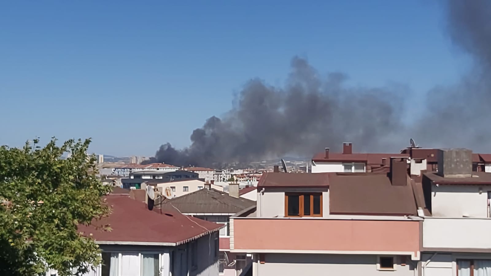 Gebze’de Korkutan Yangın 1