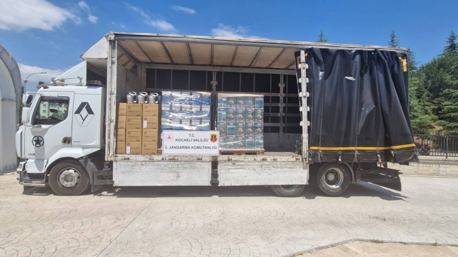 Gölcük’te 1 Milyon 750 Bin Tl Değerinde Sahte Madeni Yağ Ele Geçirildi