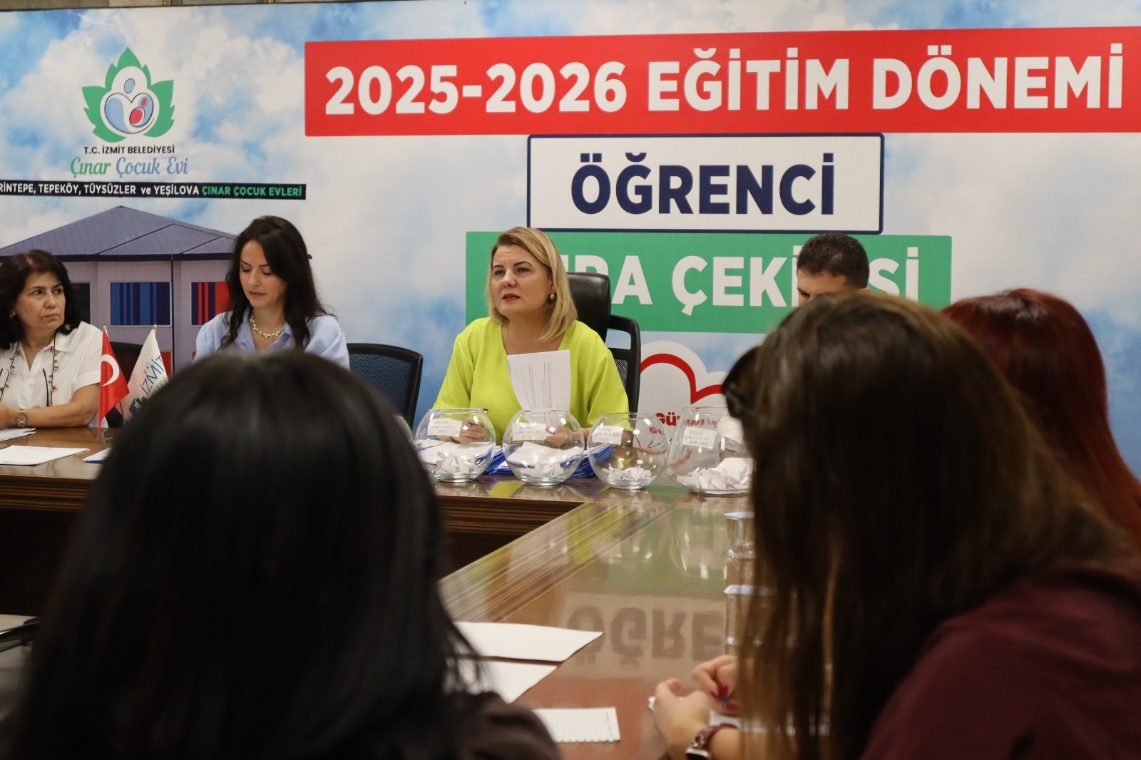 Izmit Belediyesi Çinar Çocuk Evleri Için Noter Huzurunda Kura Çekimi (1)