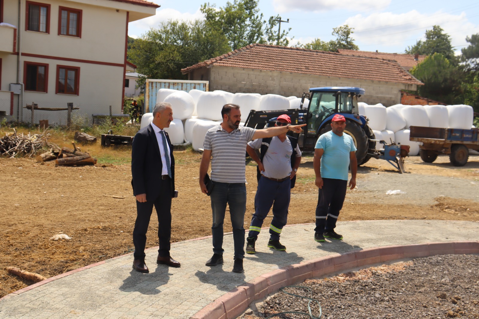 İzmit Belediyesi’nden Kısalar’a Park Müjdesi (2)