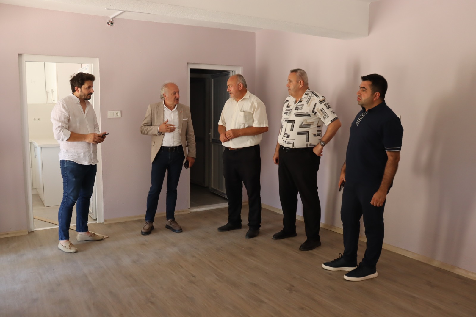 İzmit Belediyesi’nden Mahallelere Yakın Takip (2)