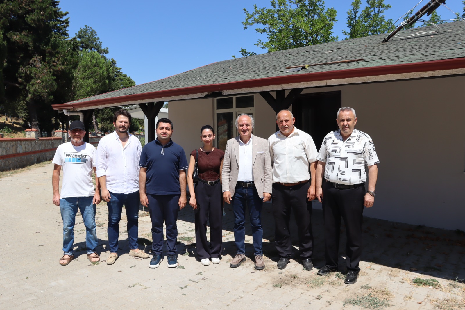 İzmit Belediyesi’nden Mahallelere Yakın Takip (3)