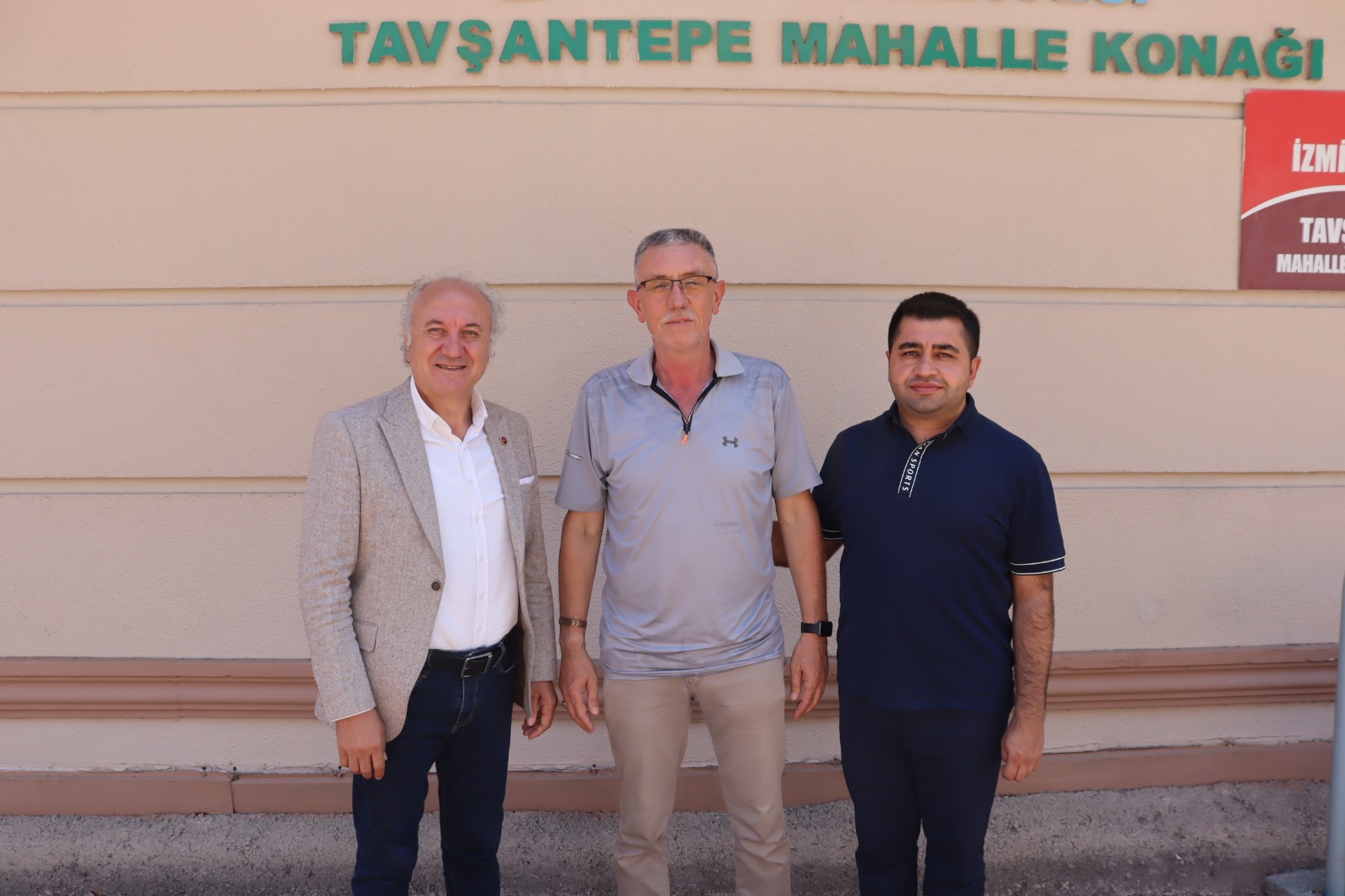 İzmit Belediyesi’nden Mahallelere Yakın Takip (5)