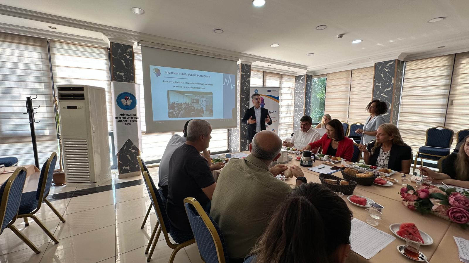 İzmit Kanuni Mtal'den Uluslararası Başarı (10)