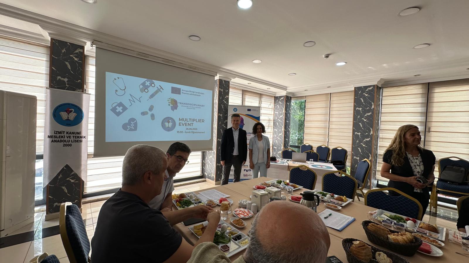 İzmit Kanuni Mtal'den Uluslararası Başarı (2)