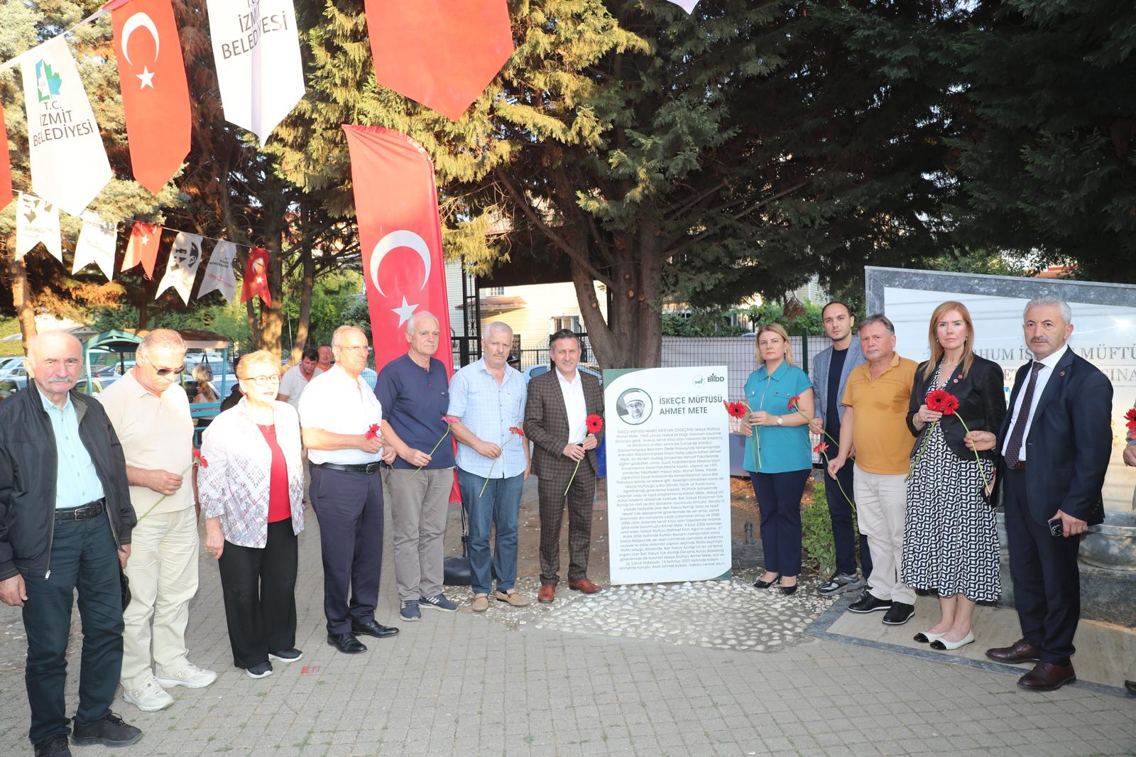 İzmit’te Ahmet Mete Dualarla Anıldı (10)