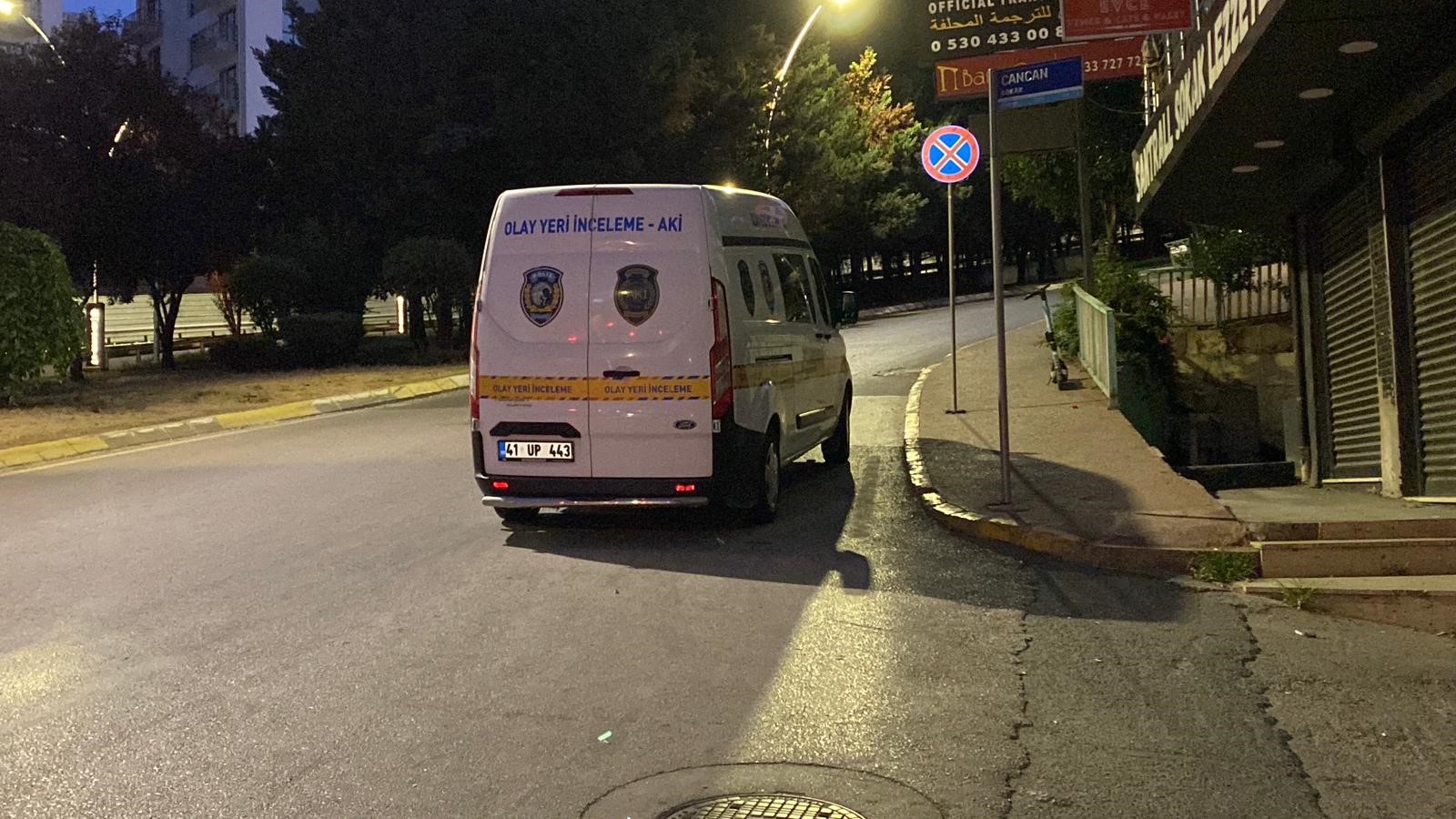 İzmit’te Feci Kaza! 2 Kişi Hayatını Kaybetti (4)