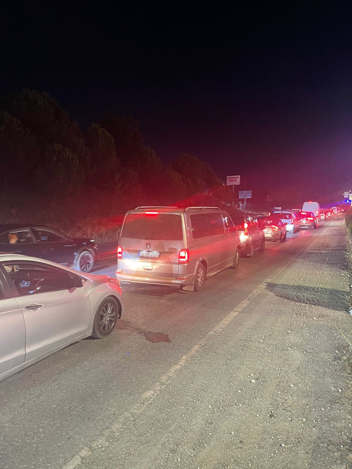 Kandıra İzmit Yolunda Trafik Çilesi! Vatandaş İsyan Etti-1