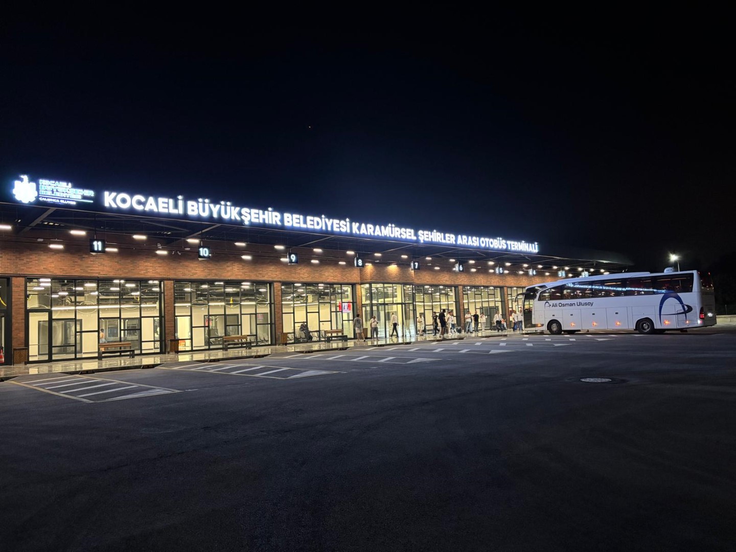 Karamürsel Şehirlerarası Otobüs Terminali Hizmete Girdi (2)
