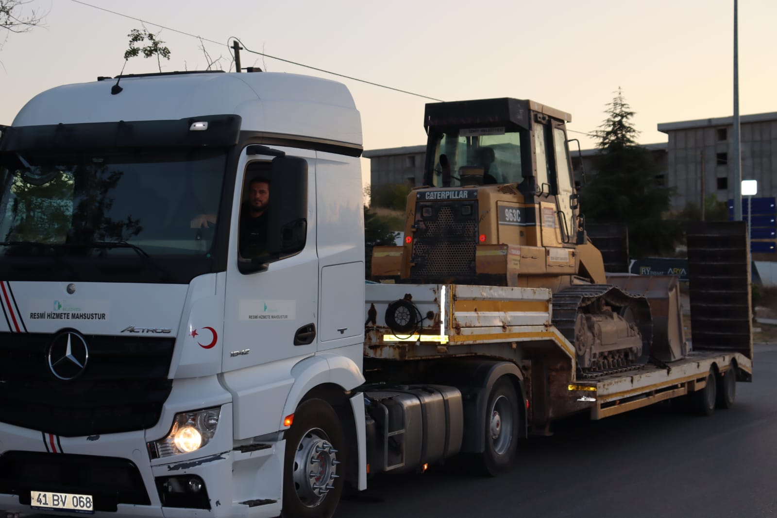 Karamürsel’deki Orman Yangınına İzmit Belediyesi’nden Anında Destek (1)