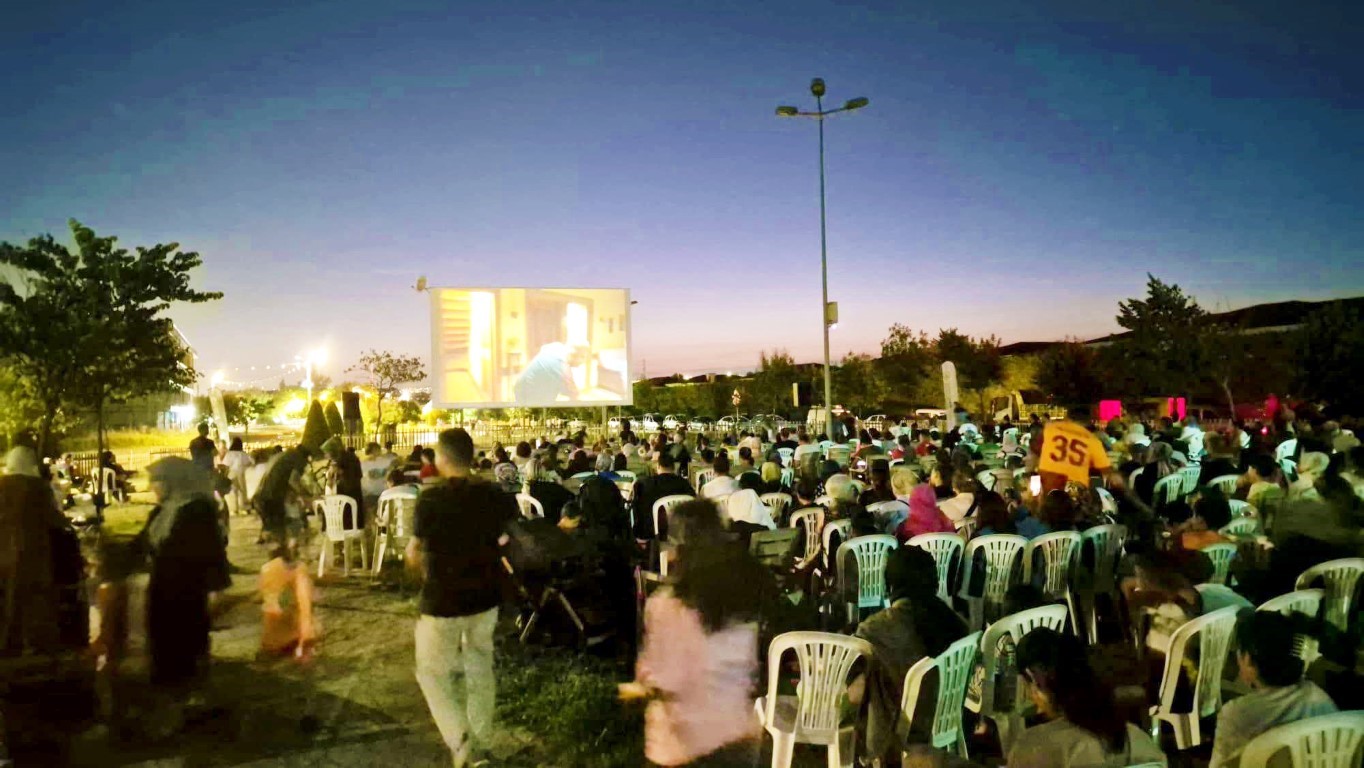 Kartepeliler Yıldızların Altında Sinema Keyfi Yaşadı (1)