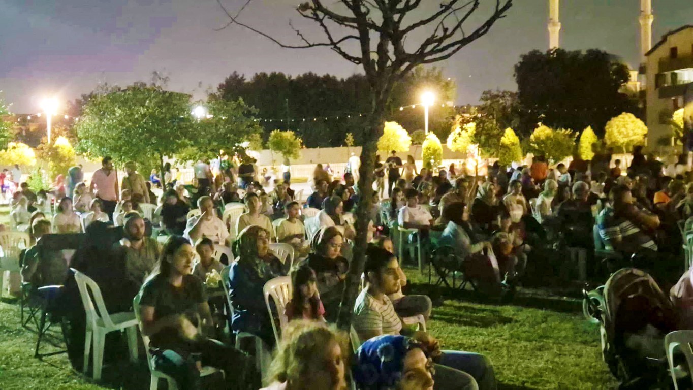 Kartepeliler Yıldızların Altında Sinema Keyfi Yaşadı (2)