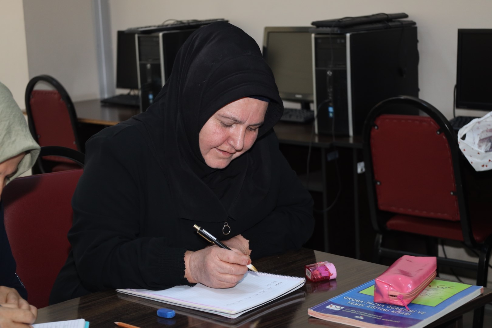 Ko Mek Umut Oldu, İlk Kelimeler Tahir Büyükakın’a Yazıldı (8)