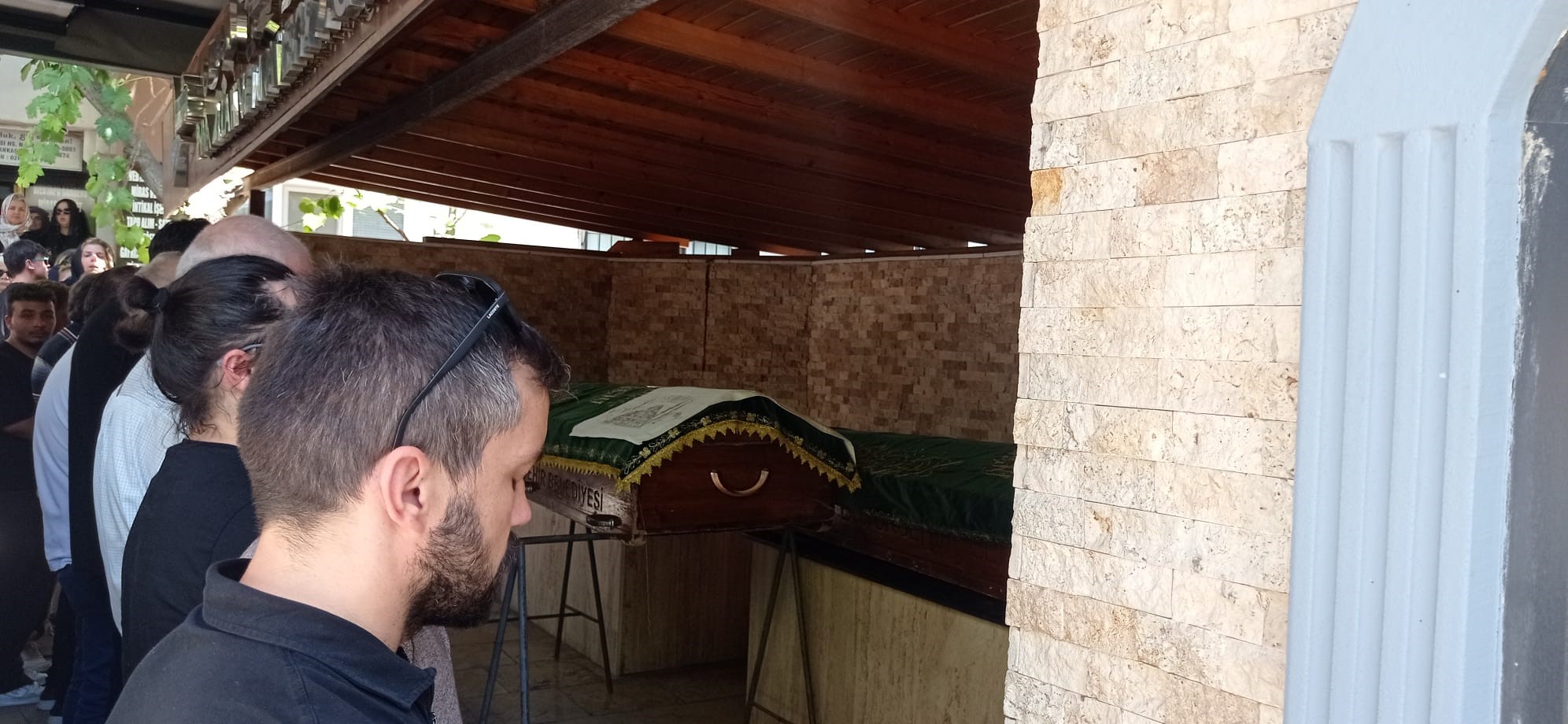 Kocaeli’de Baba Ve Oğul Son Yolculuğuna Uğurlandı Video 01
