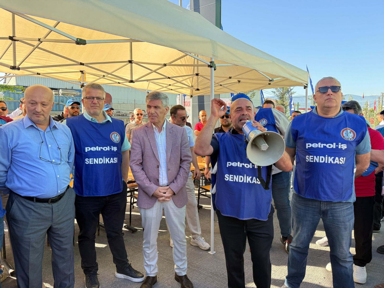 Kocaeli’de Bir Fabrika Daha Resmen Greve Başladı 2