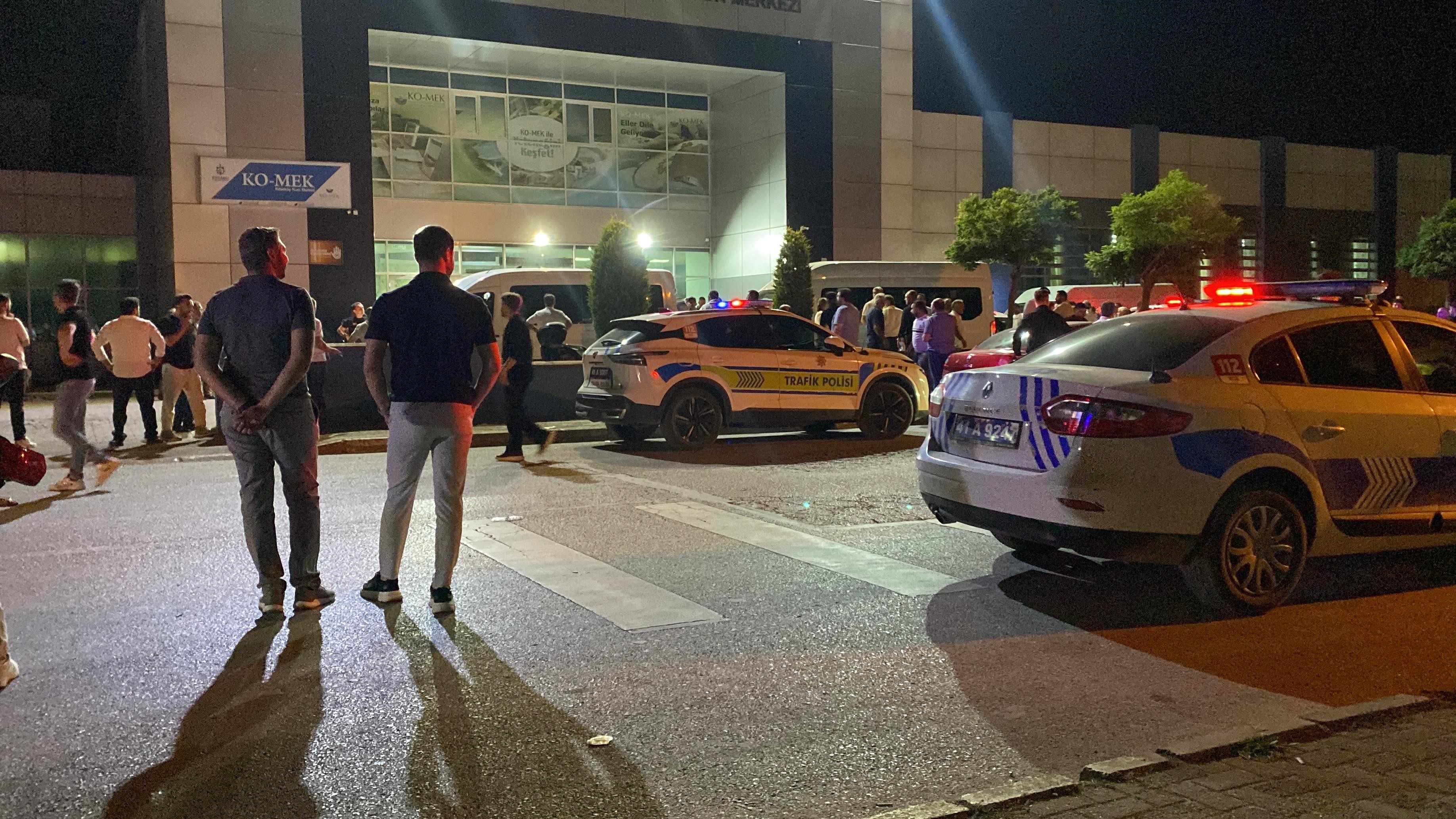 Kocaeli’de Düğün Savaş Alanına Döndü! 5 Yaralı, 25 Gözaltı 10