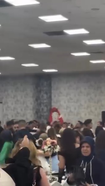 Kocaeli’de Düğün Savaş Alanına Döndü! 5 Yaralı, 25 Gözaltı 13