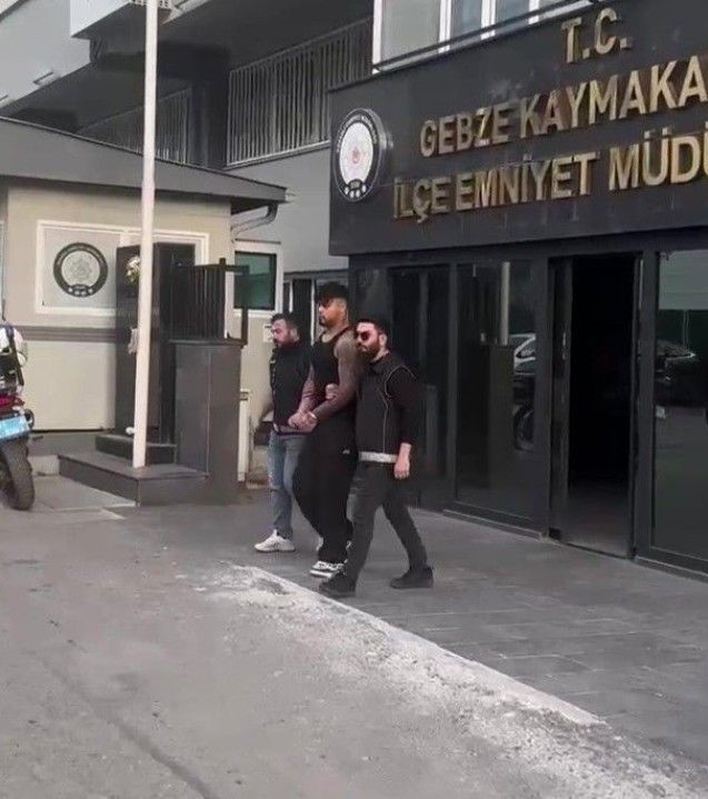 Kocaeli’de Rüşvet İddiası! Ünlü Rapçi Hapisten Çıkmak İçin Rüşvet Mi Verdi (2)