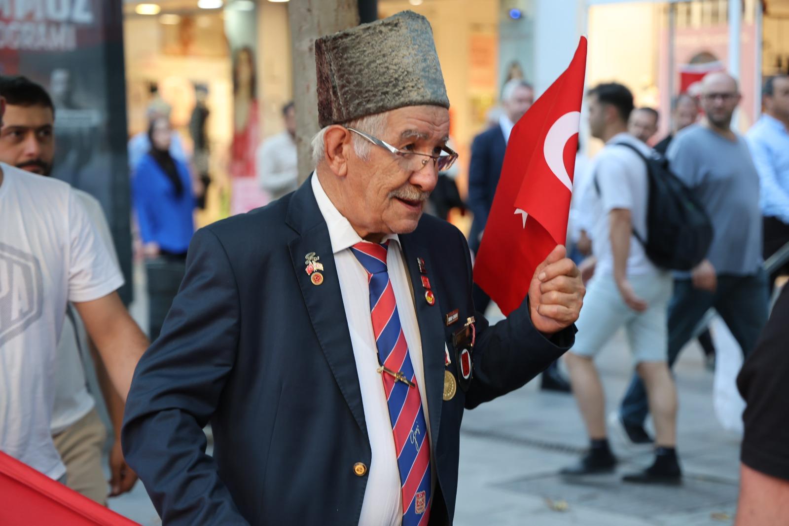 Kocaeli’de “Zaferin Adı Türkiye” Yürüyüşü Düzenlendi (6)