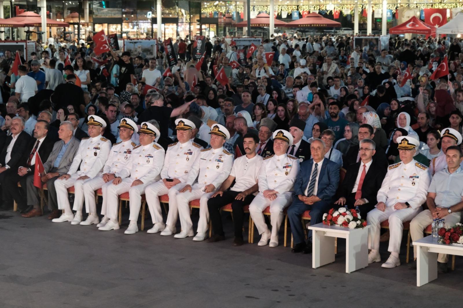 Kocaelililer 15 Temmuz’da Milli İrade Meydanı’na Akın Etti (3)