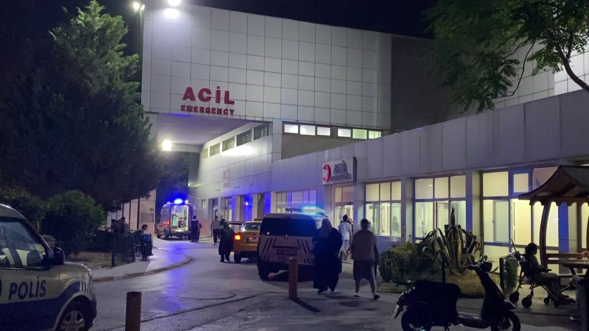 Körfez’de Alacak Verecek Kavgası! Sokak Ortasında Bıçaklandı (3)