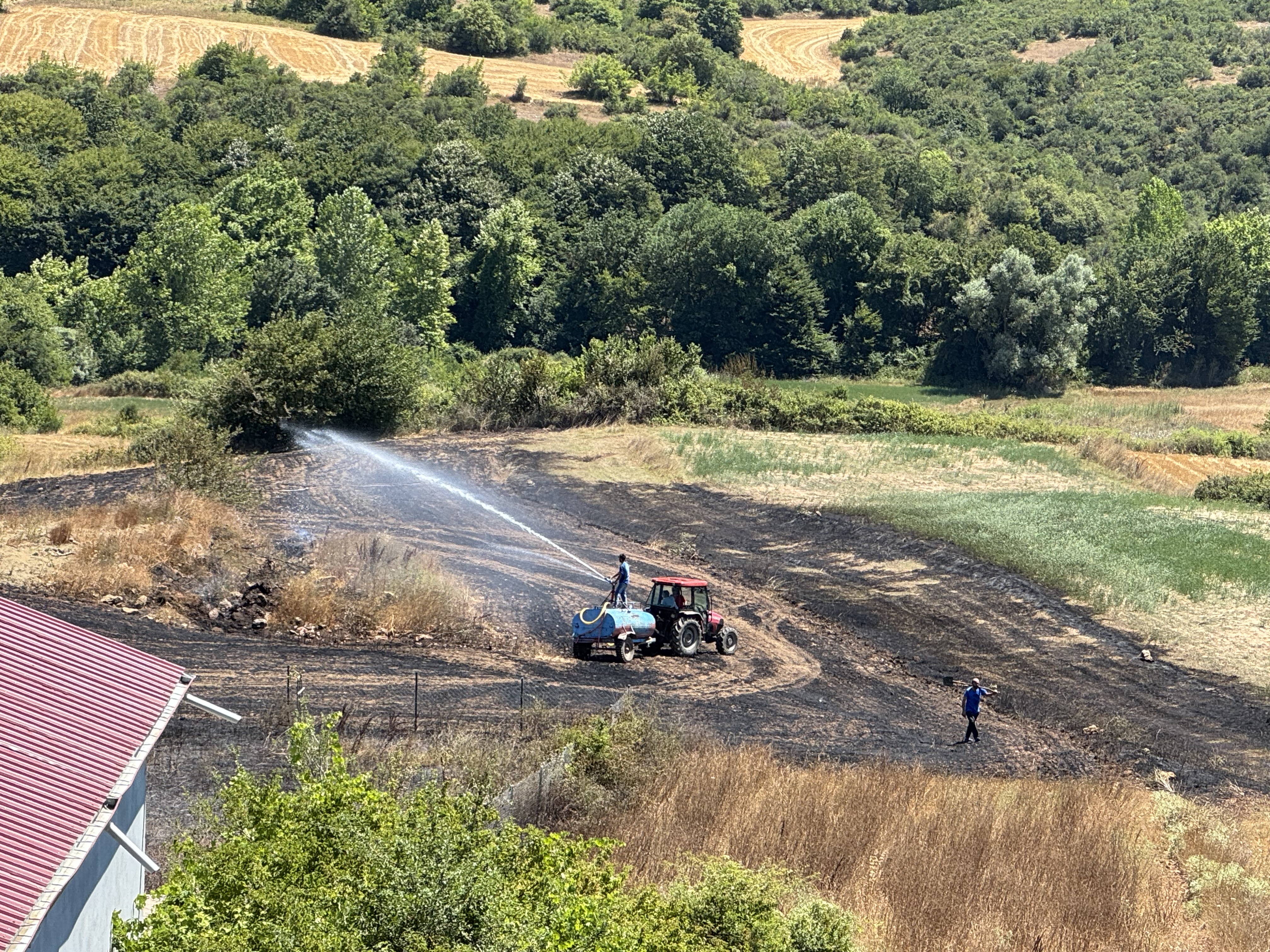 Körfez’de Tarım Arazisinde Yangın Paniği (2)