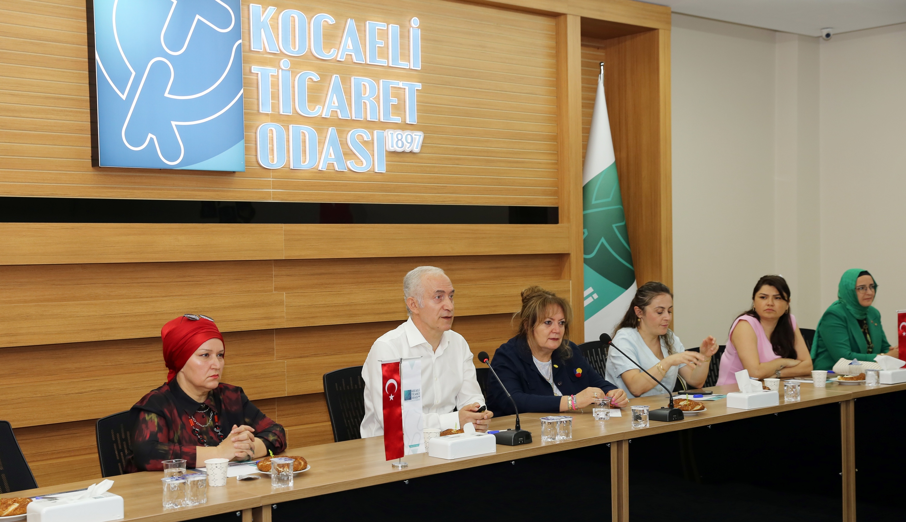 Koto’dan Kadın Üyelere Yol Gösterici Toplantı (2)