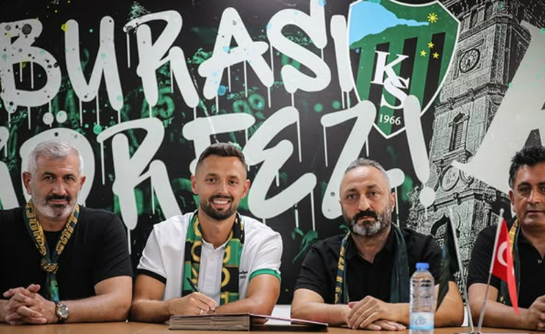 Mateusz Wieteska İmzayı Attı! (2)