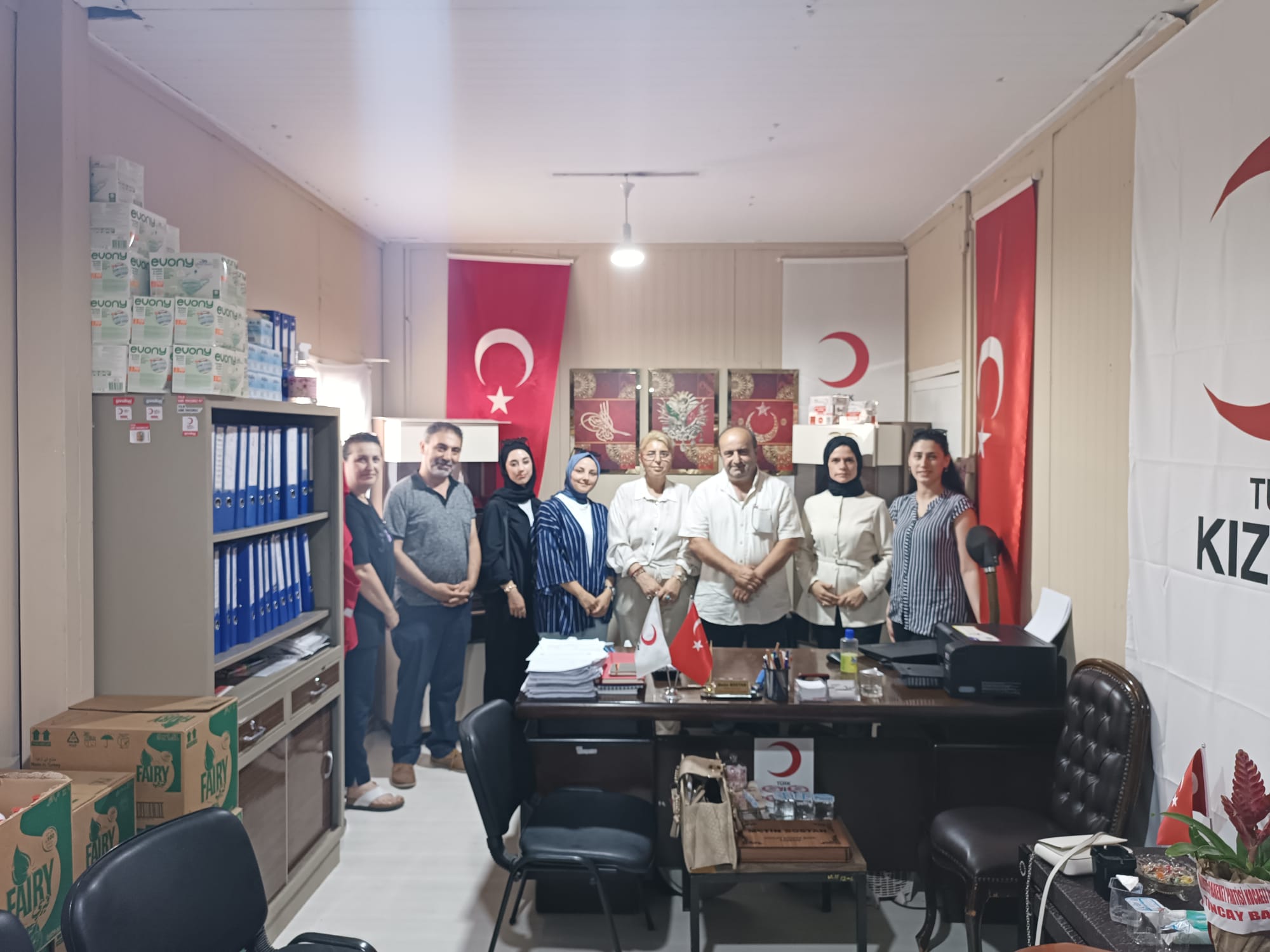 Mhp’li Kadınlardan Kızılay’a Destek Ziyareti (1)