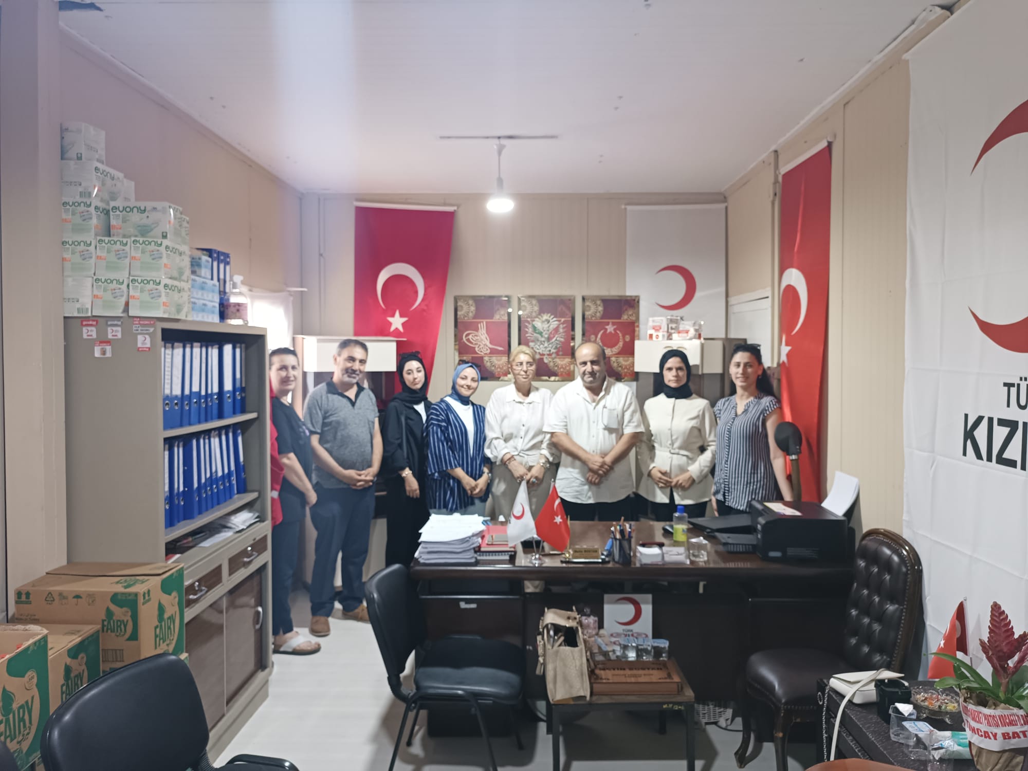 Mhp’li Kadınlardan Kızılay’a Destek Ziyareti (2)