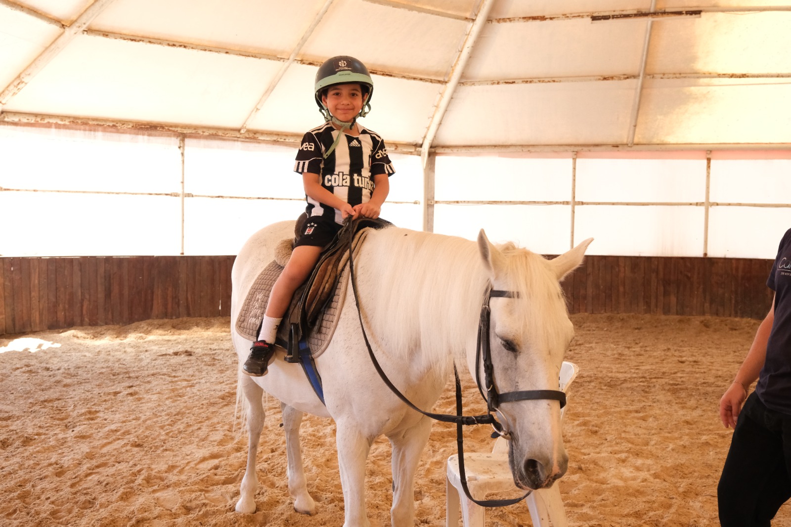 Miniklere Tatil Hediyesi! Ata Binen Çocuklar Maceraya Doydu (1)