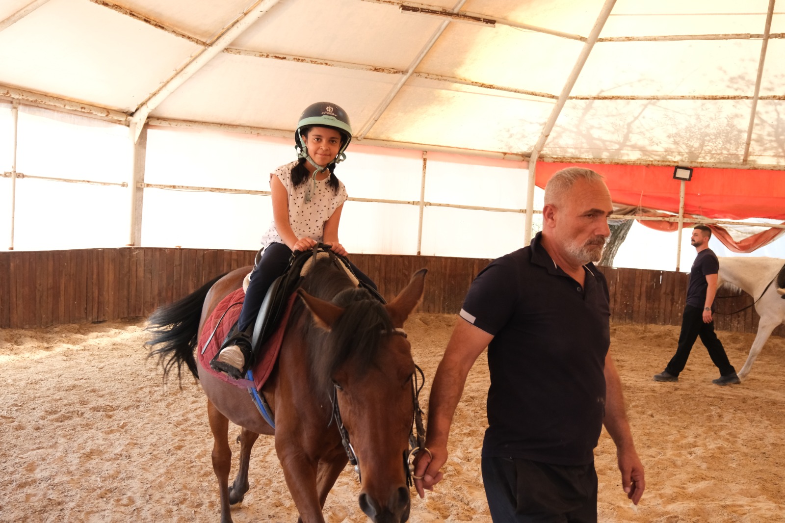 Miniklere Tatil Hediyesi! Ata Binen Çocuklar Maceraya Doydu (4)