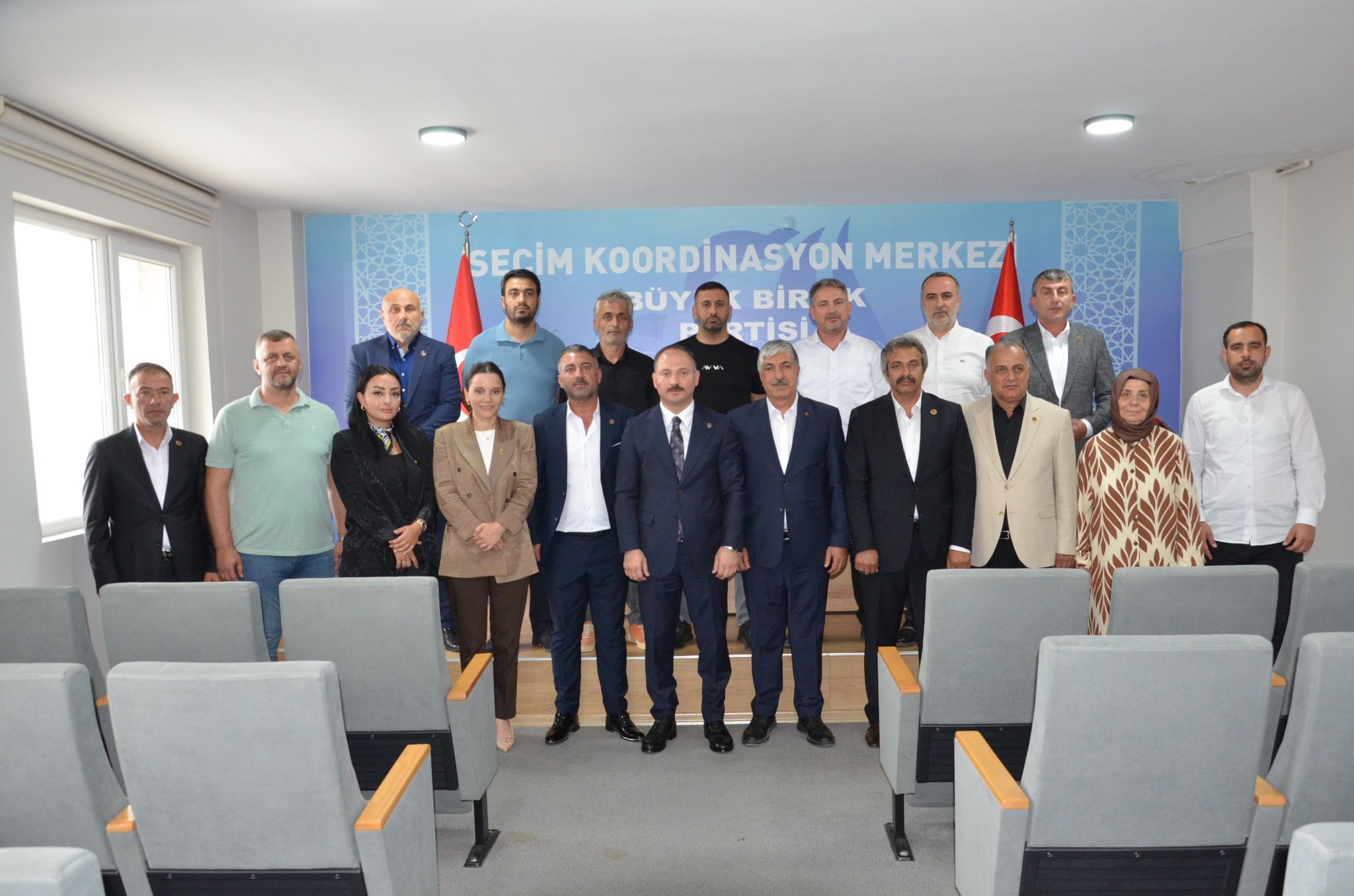 Ömeroğlu'ndan, Küçpü'ye Tebrik Ziyareti (3)
