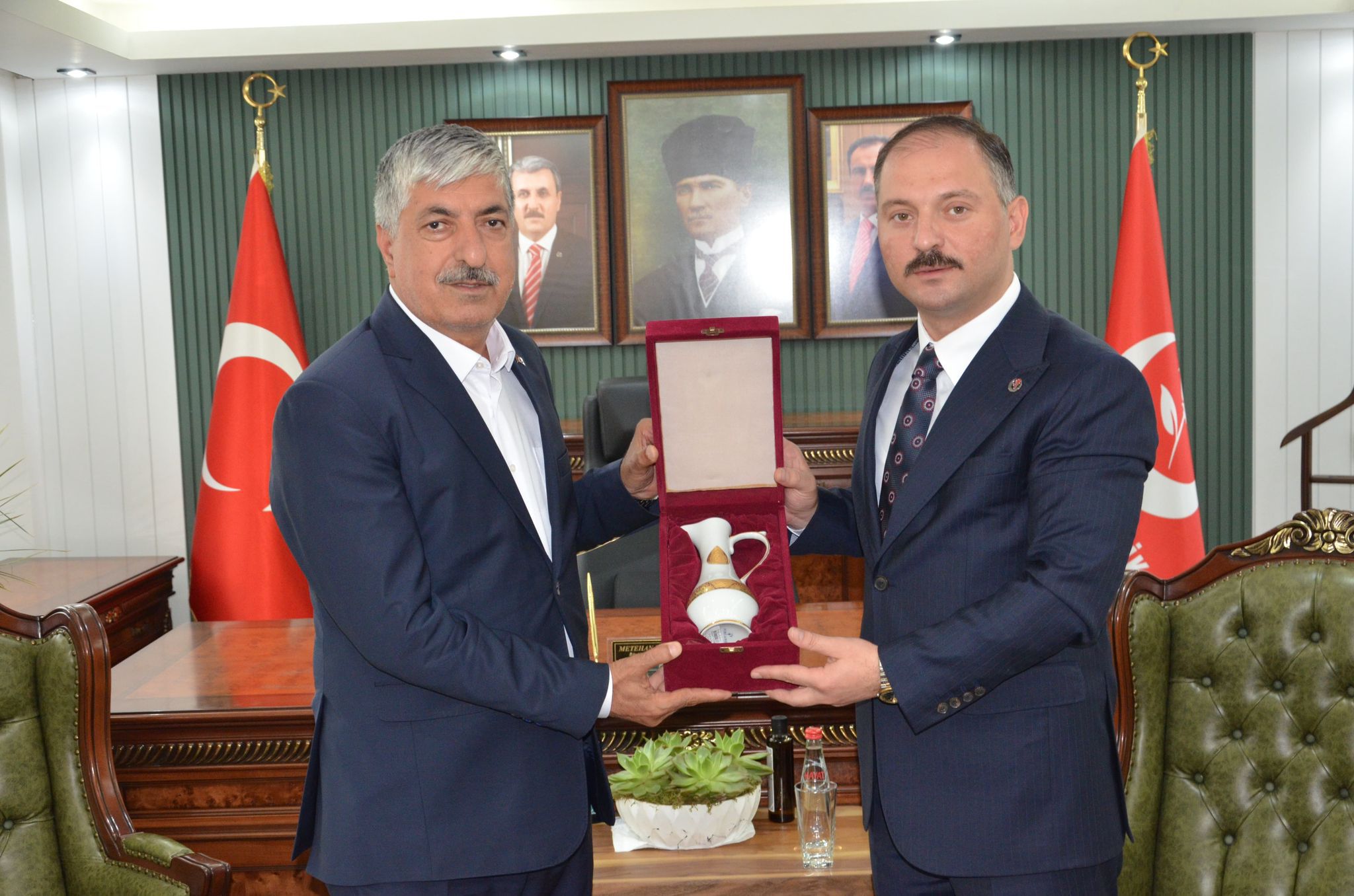 Ömeroğlu'ndan, Küçpü'ye Tebrik Ziyareti (5)