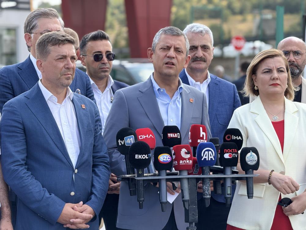 Özgür Özel'den Kandıra Cezaevi'ne Ziyaret! (3)