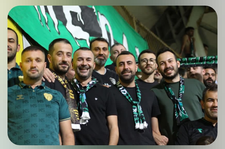 Paşalılar Her Zamanki Yerinde (2)