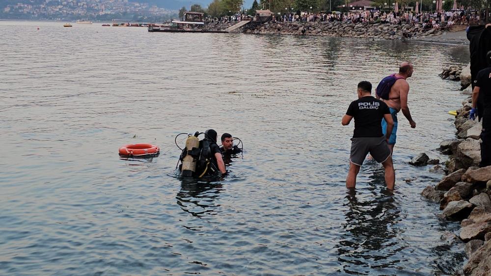 Sapanca Gölü’nde Feci Son! 21 Yaşındaki Genç Can Verdi (3)