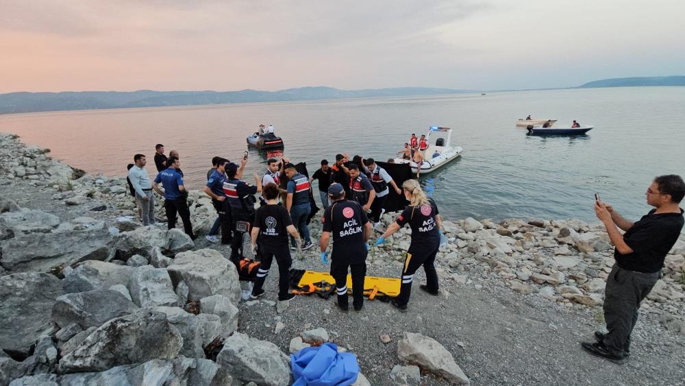 Sapanca Gölü’nde Feci Son! 21 Yaşındaki Genç Can Verdi (4)