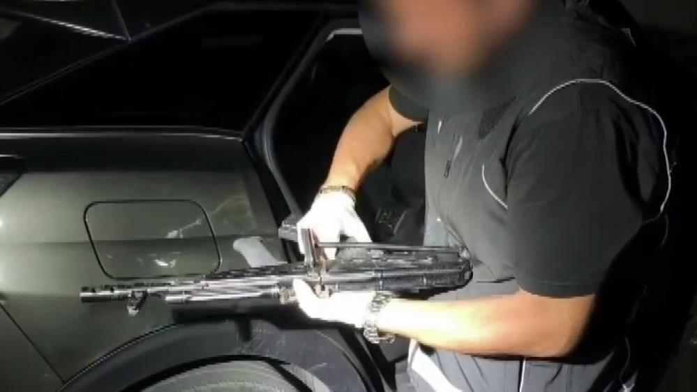 Sapanca'da Uyuşturucu Ve Silah Operasyonu! 6 Şüpheli Gözaltınd (4)