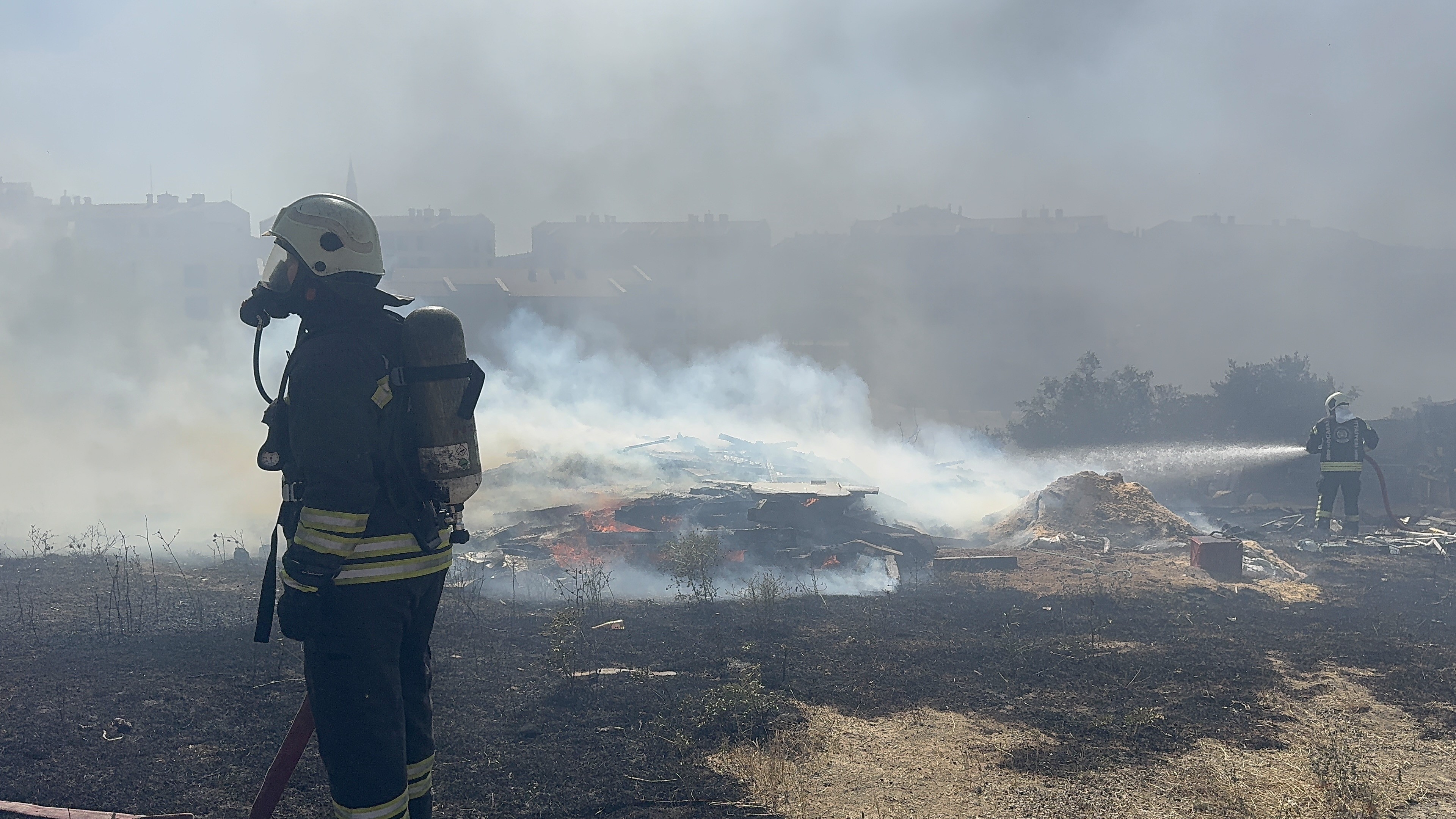 Son Dakika! Gebze’de Korkutan Yangına (2)
