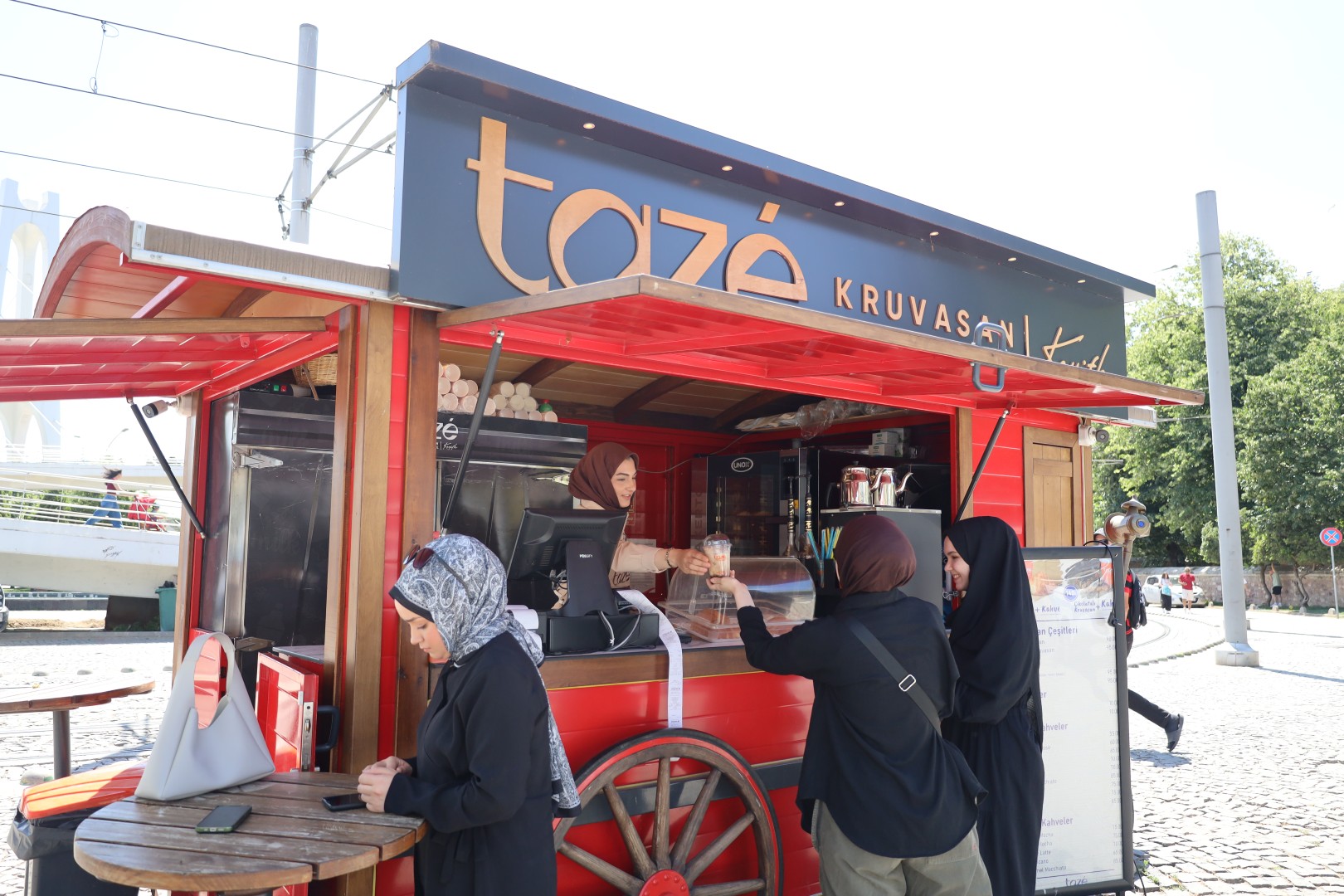 Taze Kruvasan&Kahve’ye Kocaelililerden Yoğun İlgi (2)